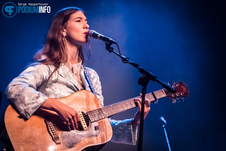 Weyes Blood op Father John Misty - 13/11 - Tivoli Vredenburg foto