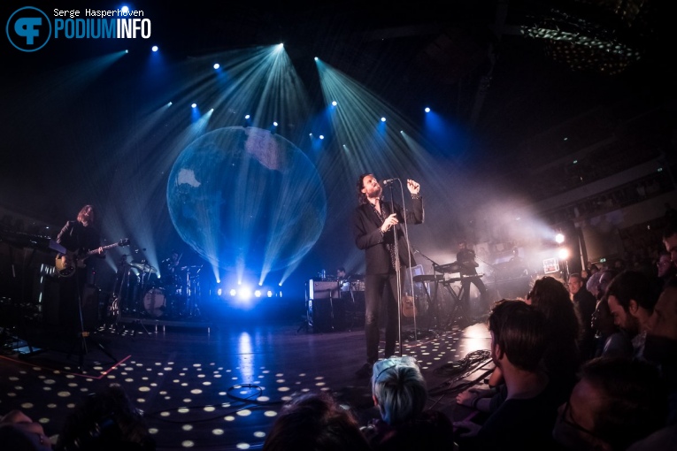 Father John Misty op Father John Misty - 13/11 - Tivoli Vredenburg foto