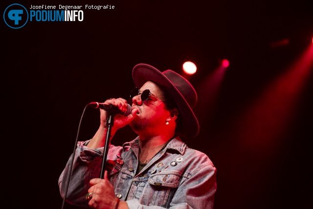 Ben L'Oncle Soul op Ben L’Oncle Soul - 16/11 - TivoliVredenburg foto