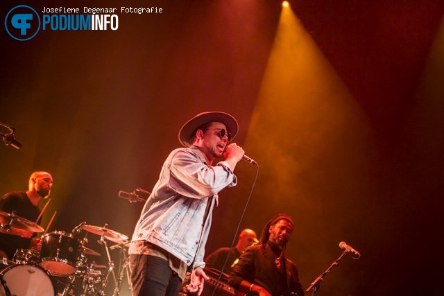 Ben L'Oncle Soul op Ben L’Oncle Soul - 16/11 - TivoliVredenburg foto