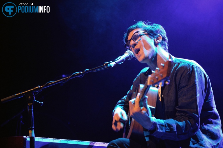 Dan Croll op Bear's Den - 16/11 - Effenaar foto