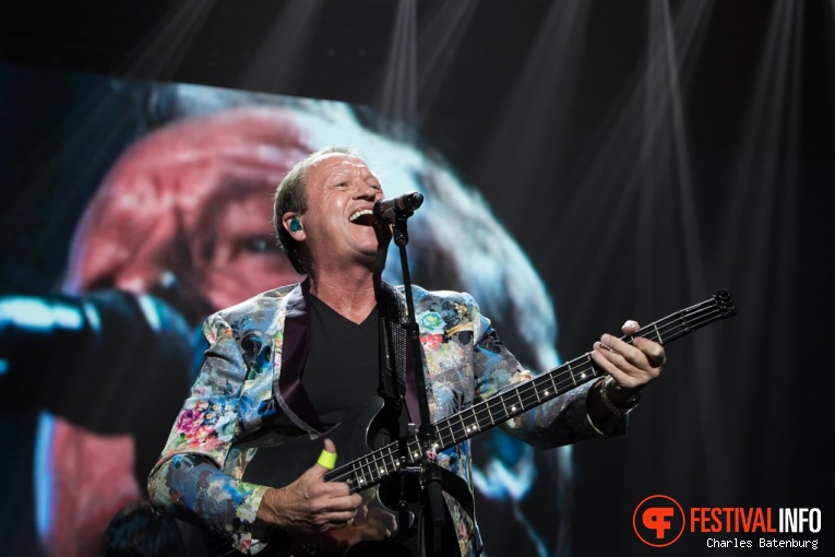 Mark King op Night of The Proms Rotterdam foto