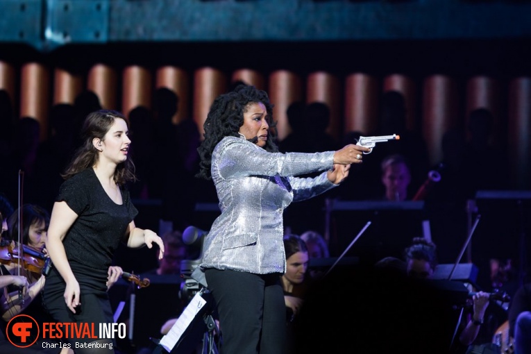 Leona Philippo op Night of The Proms Rotterdam foto