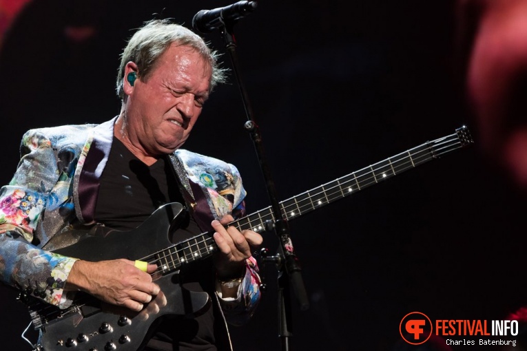 Mark King op Night of The Proms Rotterdam foto