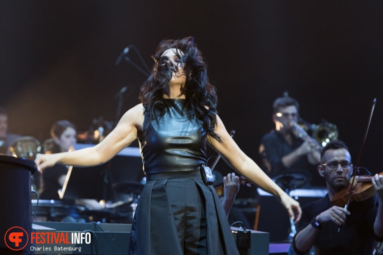 Alexandra Arrieche op Night of The Proms Rotterdam foto