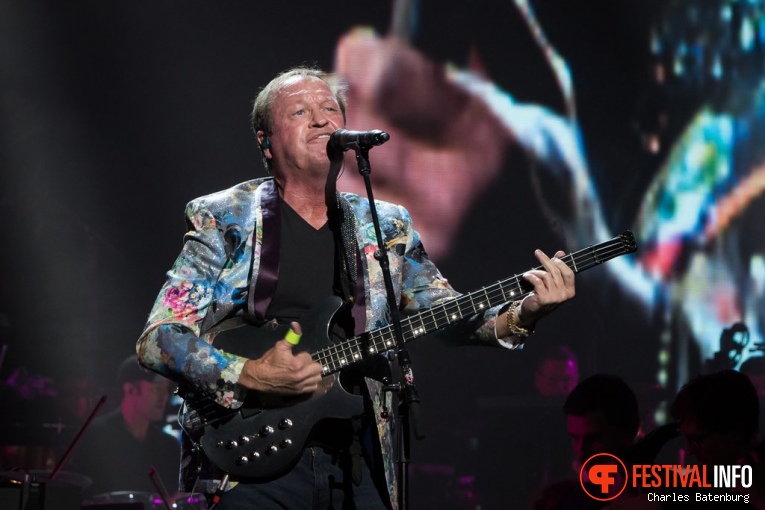 Mark King op Night of The Proms Rotterdam foto