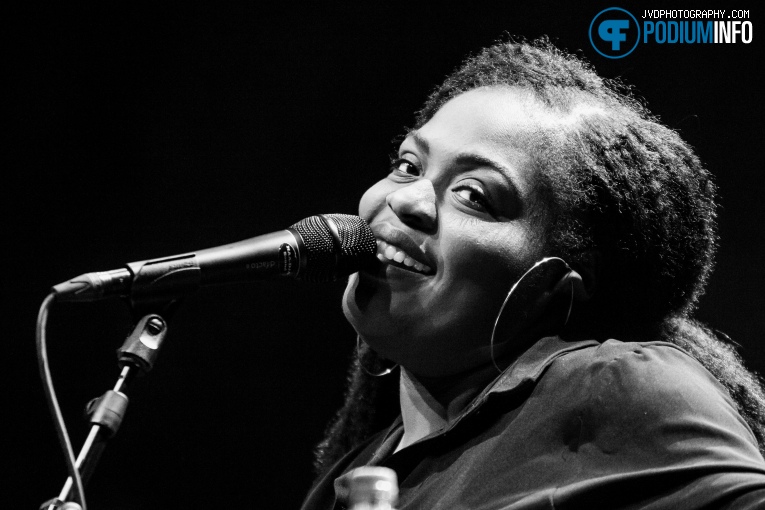 Sarah-Jane op Billy Ocean - 21/11 - 013 foto