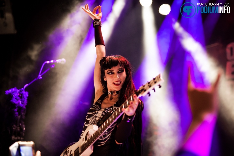 One-Eyed Doll op Social Repose - 11/11 - Patronaat foto