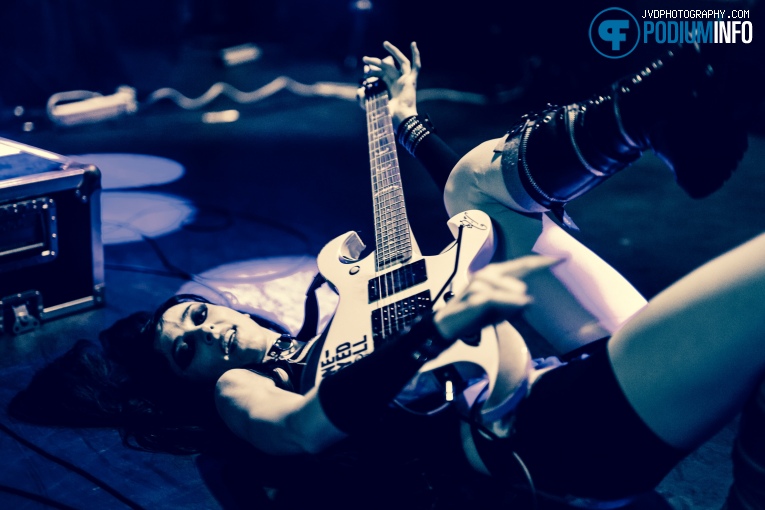 One-Eyed Doll op Social Repose - 11/11 - Patronaat foto