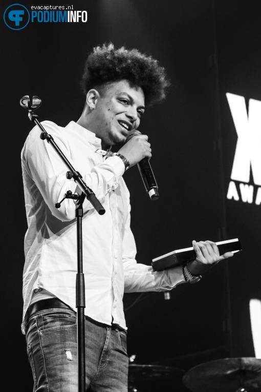 Ronnie Flex op Xite Awards - 23/11 - Melkweg foto