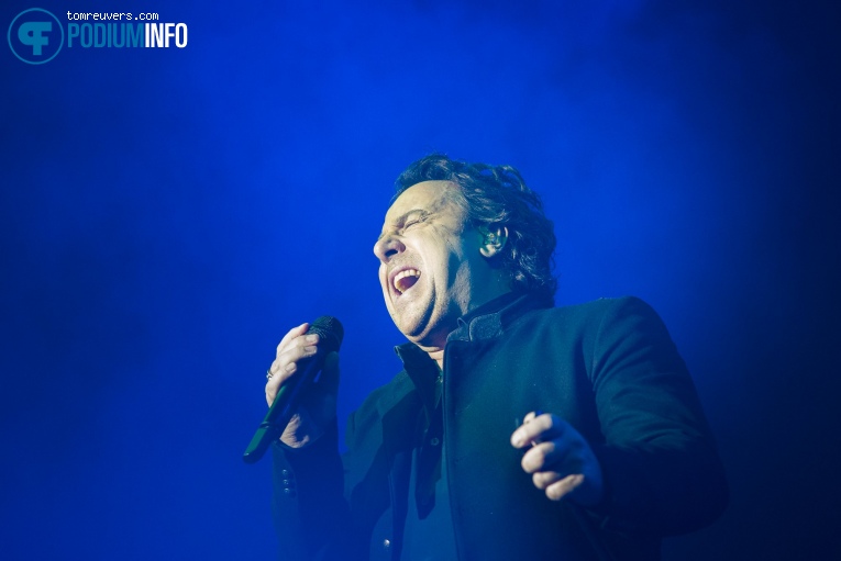 Marco Borsato op Marco Borsato - 23/11 - Hedon foto