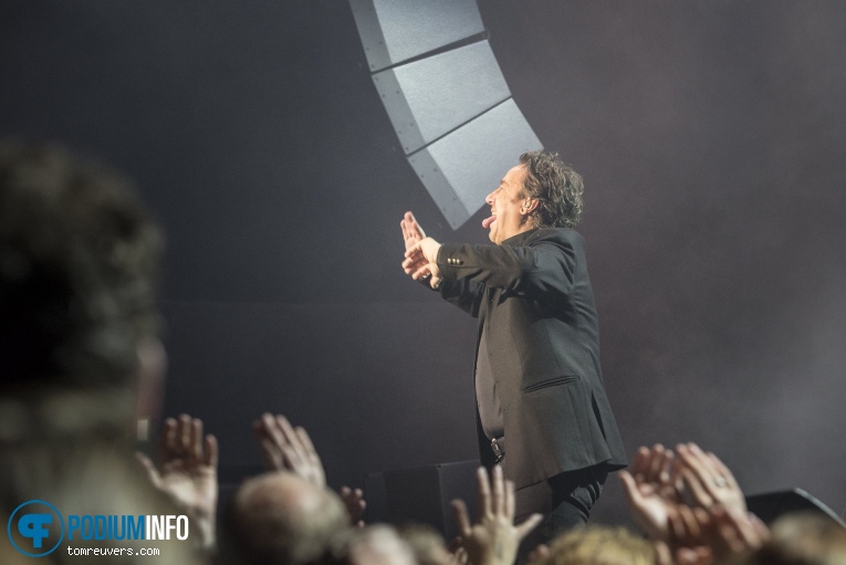 Marco Borsato op Marco Borsato - 23/11 - Hedon foto