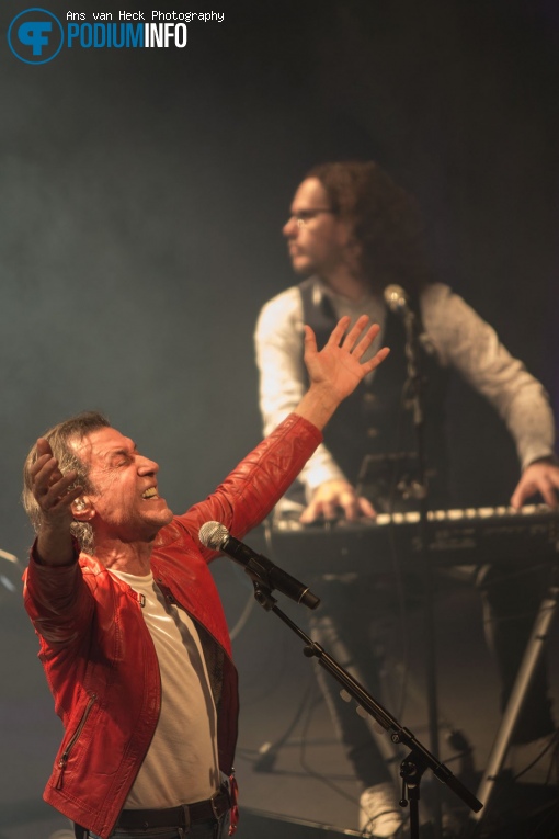 Albert Hammond Sr. op Albert Hammond & band - 24/11 - Mezz foto
