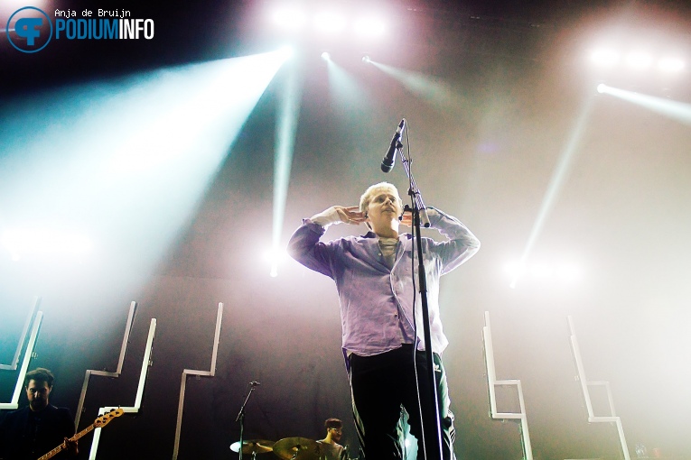 Nothing But Thieves op Nothing But Thieves - 24/11 - AFAS Live foto