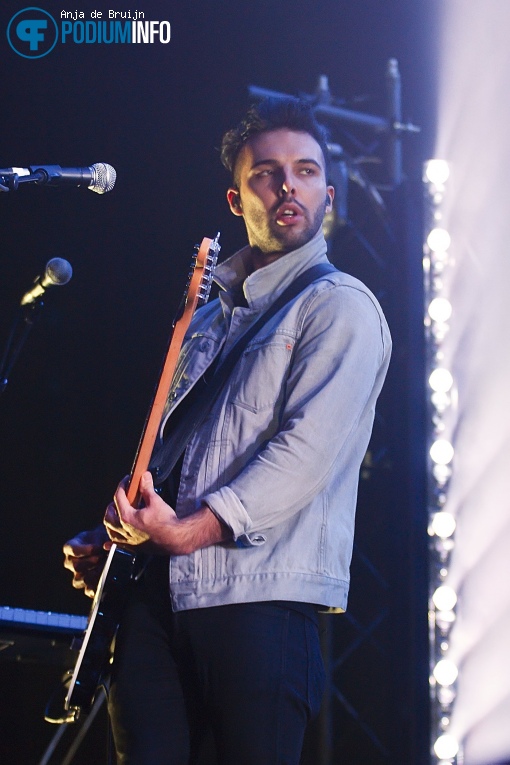 Nothing But Thieves op Nothing But Thieves - 24/11 - AFAS Live foto