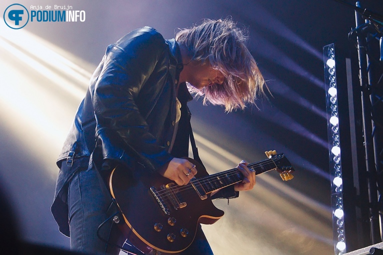 Nothing But Thieves op Nothing But Thieves - 24/11 - AFAS Live foto