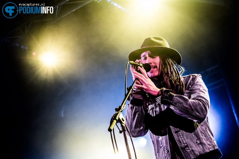 JP Cooper op JP Cooper + Picture This - 26/11 - Maassilo foto