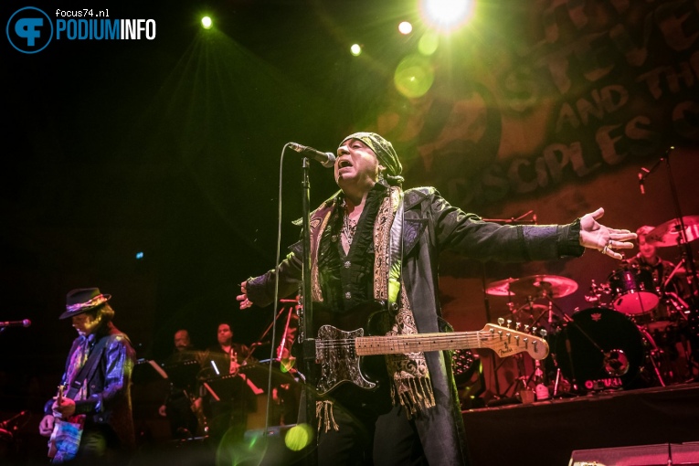 Little Steven & The Disciples of Soul op Little Steven & The Desciples of Soul - 28/11 - TivoliVredenburg foto