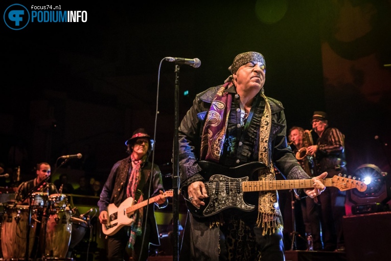 Little Steven & The Disciples of Soul op Little Steven & The Desciples of Soul - 28/11 - TivoliVredenburg foto