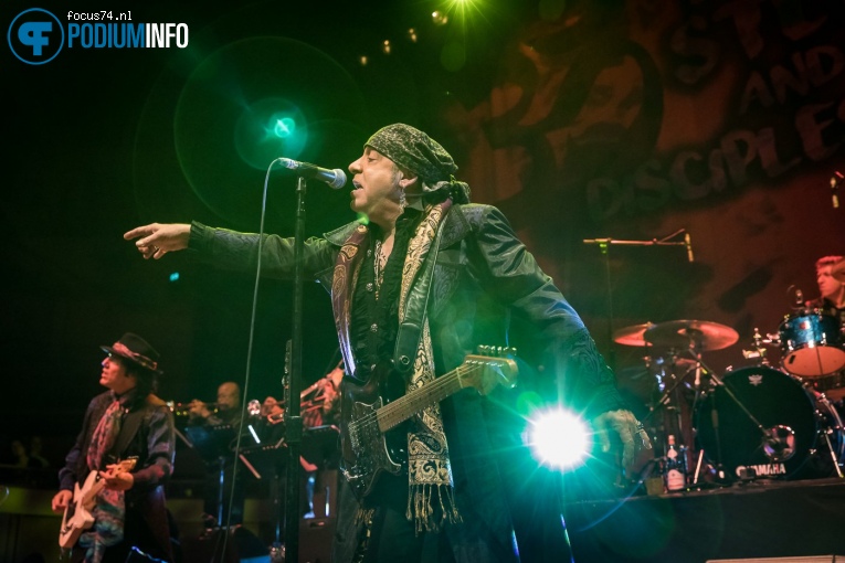 Little Steven & The Disciples of Soul op Little Steven & The Desciples of Soul - 28/11 - TivoliVredenburg foto