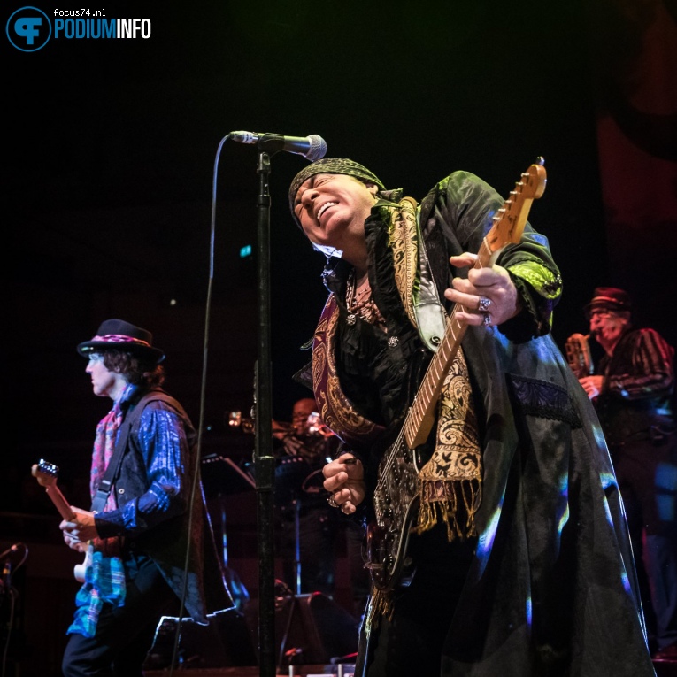 Little Steven & The Disciples of Soul op Little Steven & The Desciples of Soul - 28/11 - TivoliVredenburg foto