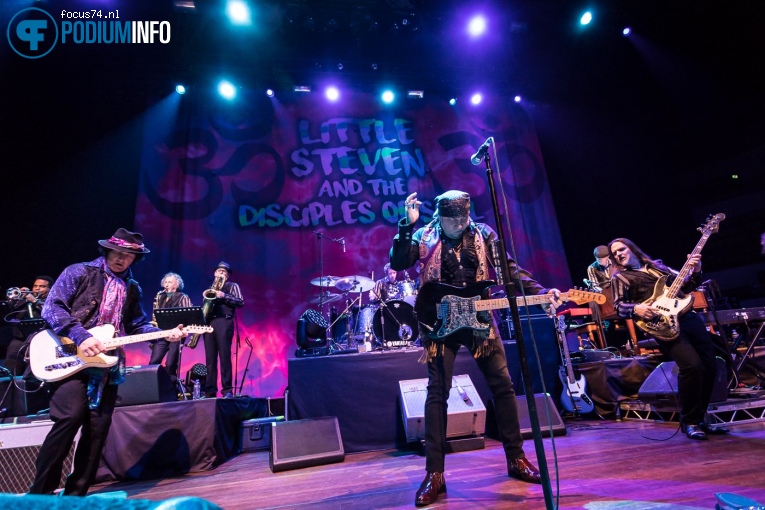 Little Steven & The Disciples of Soul op Little Steven & The Desciples of Soul - 28/11 - TivoliVredenburg foto