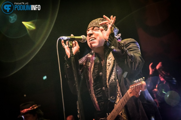 Little Steven & The Disciples of Soul op Little Steven & The Desciples of Soul - 28/11 - TivoliVredenburg foto