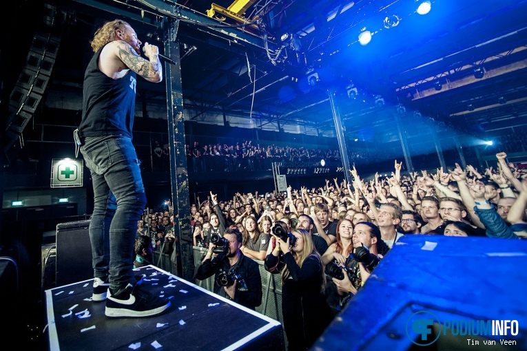 Foto Stone Sour op Stone Sour - 23/11 - Klokgebouw
