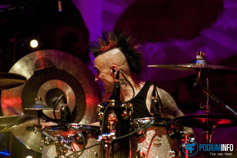 Foto Stone Sour op Stone Sour - 23/11 - Klokgebouw
