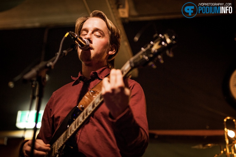 Okke Punt op Popronde Amsterdam - 25/11 - Q-factory foto