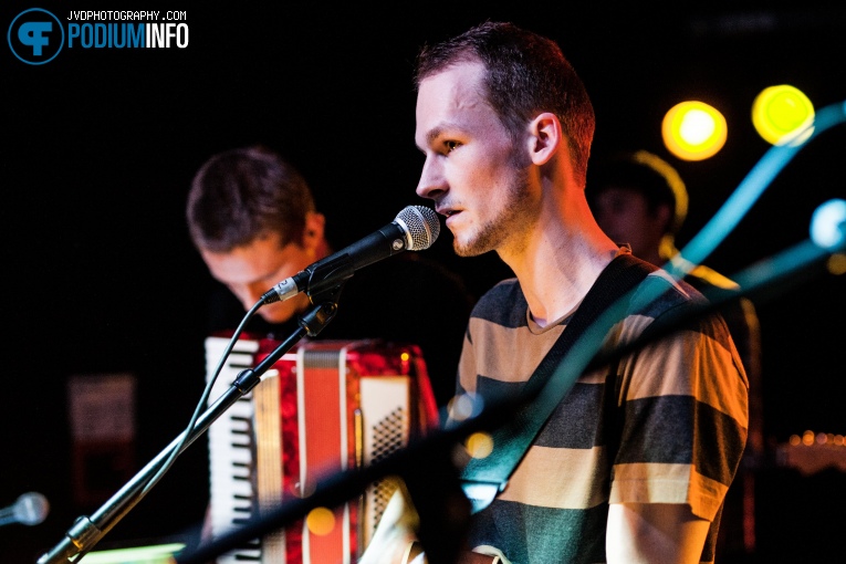 Moon Moon Moon op Popronde Amsterdam - 25/11 - Q-factory foto