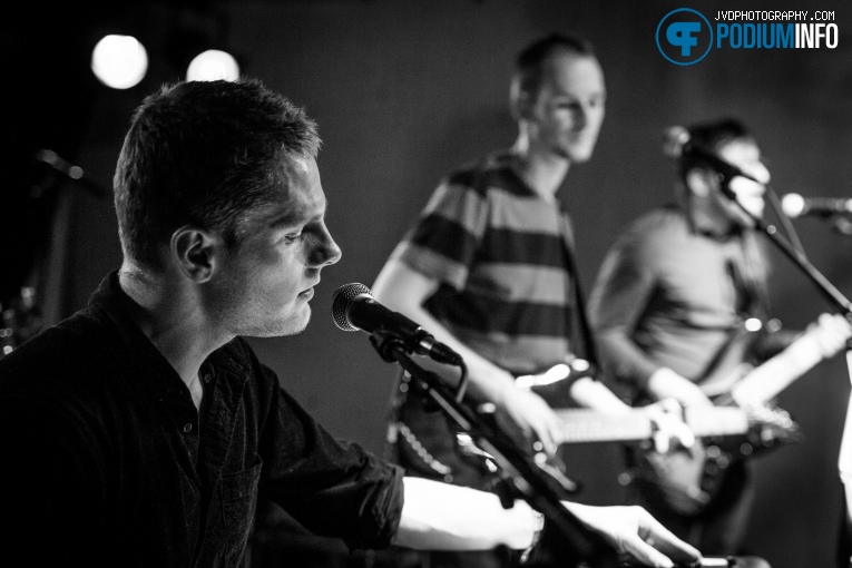 Moon Moon Moon op Popronde Amsterdam - 25/11 - Q-factory foto