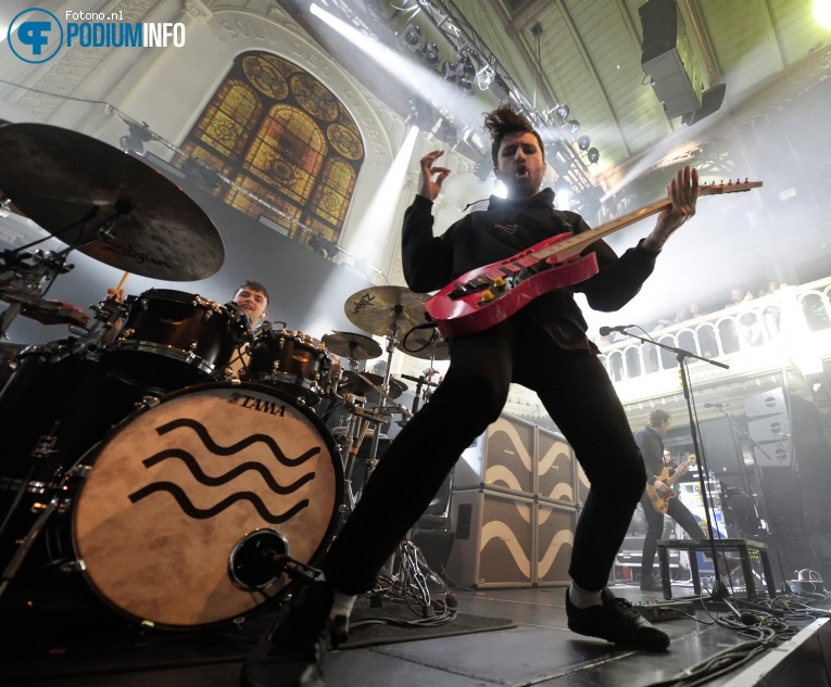 Lower Than Atlantis op Enter Shikari - 29/11 - Paradiso foto