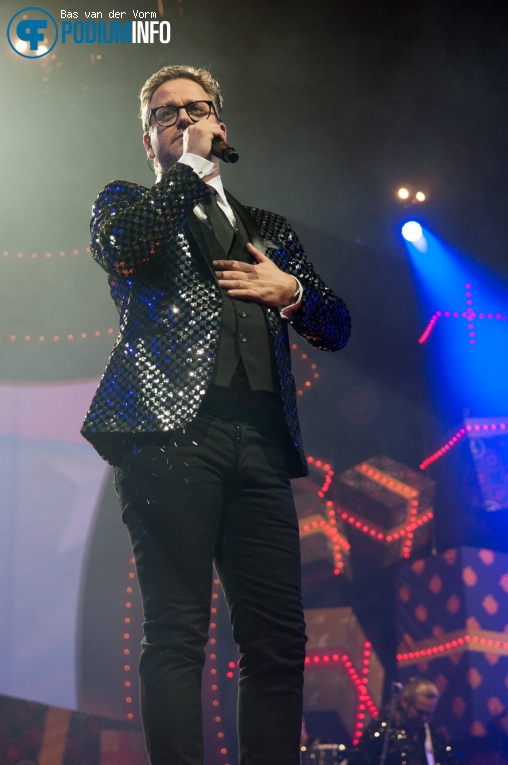 Foto Guus Meeuwis op Guus Meeuwis - Groots met een zachte G winter editie - 1/12 - Ziggo Dome