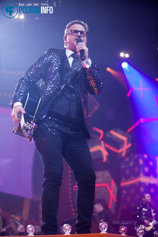 Guus Meeuwis op Guus Meeuwis - Groots met een zachte G winter editie - 1/12 - Ziggo Dome foto