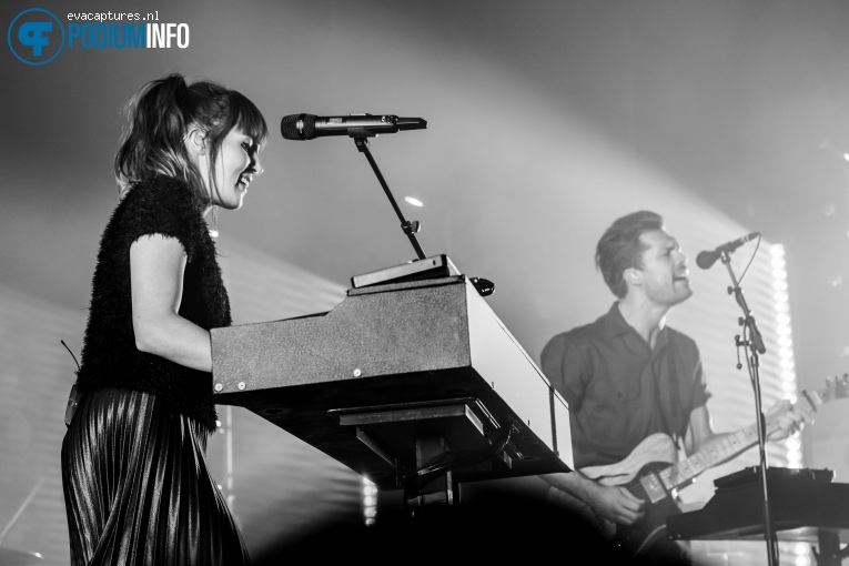 Oh Wonder op Oh Wonder - 4/12 - Doornroosje foto