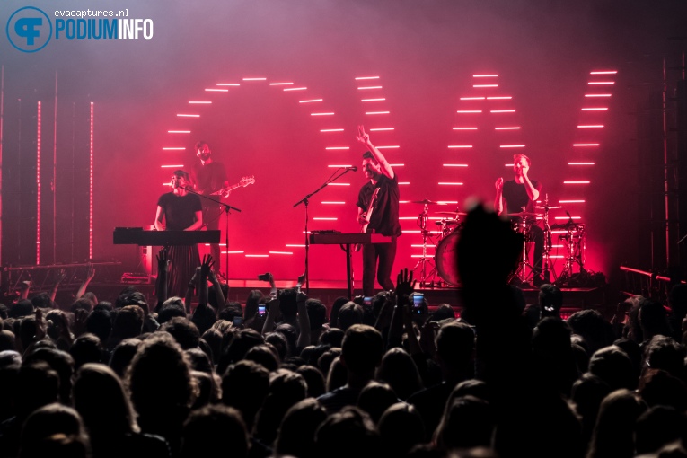 Oh Wonder op Oh Wonder - 4/12 - Doornroosje foto
