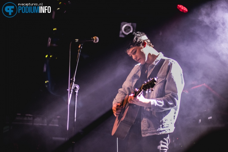 Goody Grace op Hoodie Allen - 5/12 - Melkweg foto