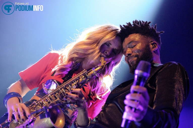Candy Dulfer op Candy Dulfer - 06/12 - Paradiso foto
