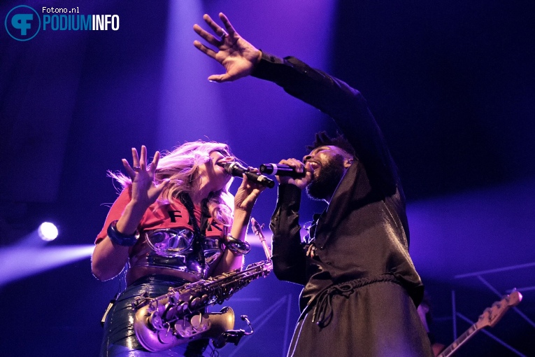 Candy Dulfer op Candy Dulfer - 06/12 - Paradiso foto