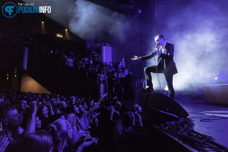 Hurts op Hurts - 06/12 - TivoliVredenburg foto
