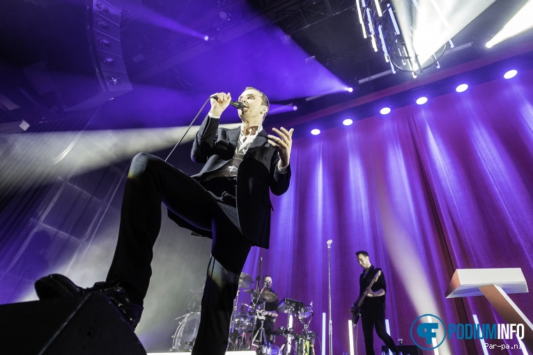 Foto Hurts op Hurts - 06/12 - TivoliVredenburg