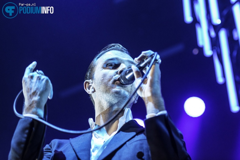Hurts op Hurts - 06/12 - TivoliVredenburg foto