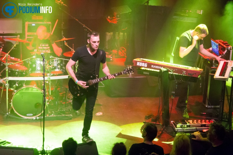 Foto Day Six op Threshold - 10/12/2017 - Boerderij