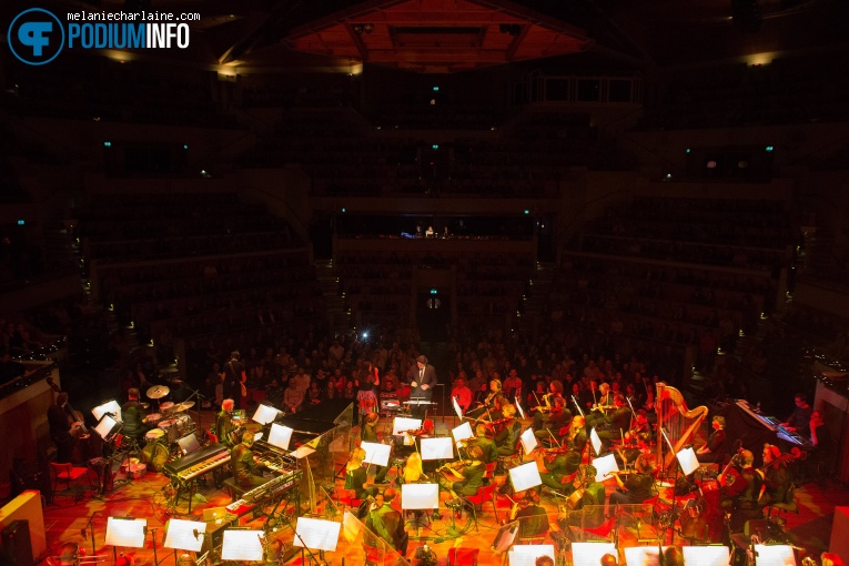 Metropole Orkest op Caro Emerald / Metropole Orkest - 18/12 - TivoliVredenburg foto