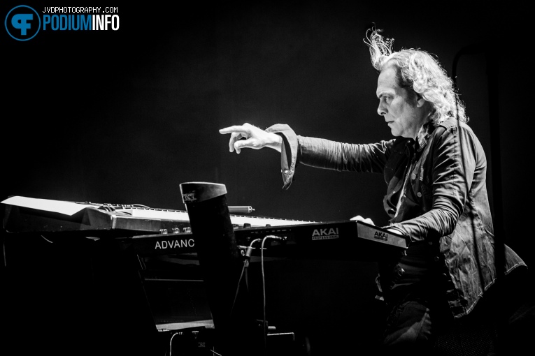 Dio (Ronnie James) op Dio Returns - 20/12 - 013 foto