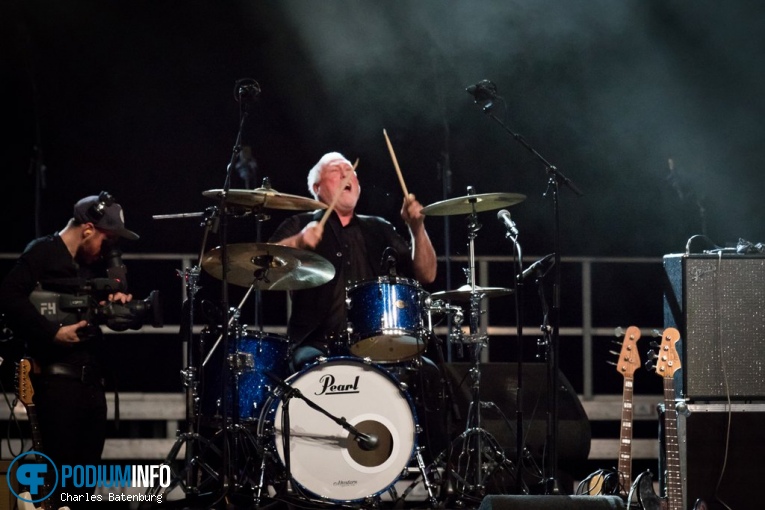 Johan Derksen op Johan Derksen - Johan Derksen en de Pioniers van de Nederpop - 28/12 - Ahoy foto