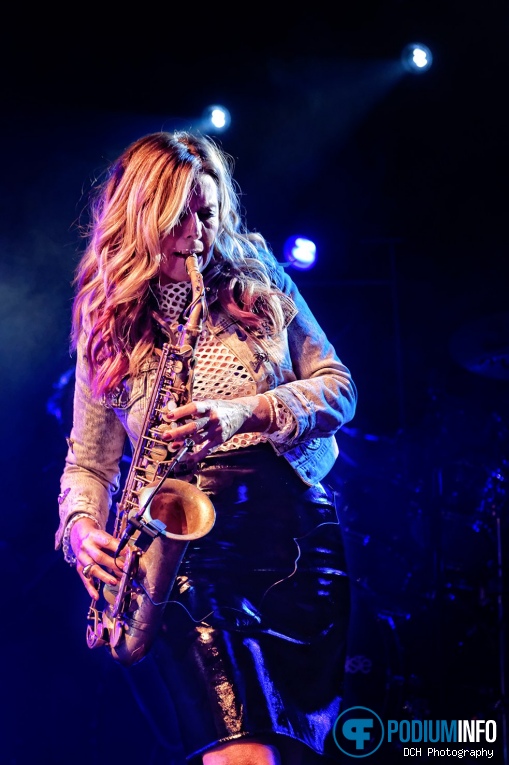 Candy Dulfer - 11/01 - Mezz foto