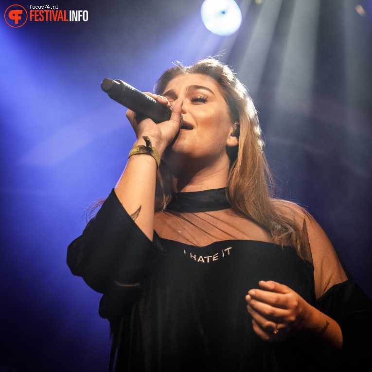 Roxeanne Hazes op Eurosonic Noorderslag 2018 - Zaterdag foto