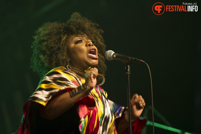 Michelle David & The Gospel Sessions op Eurosonic Noorderslag 2018 - Zaterdag foto